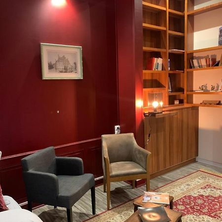 Ferienwohnung Au Pied Du Beffroy Arras Exterior foto